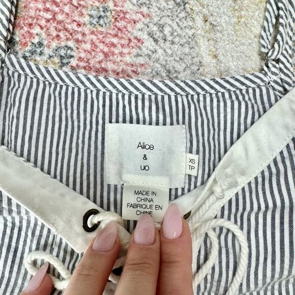 Alice & UO Striped Tie Up Vest Tank Top Size XS - Picture 5 of 8